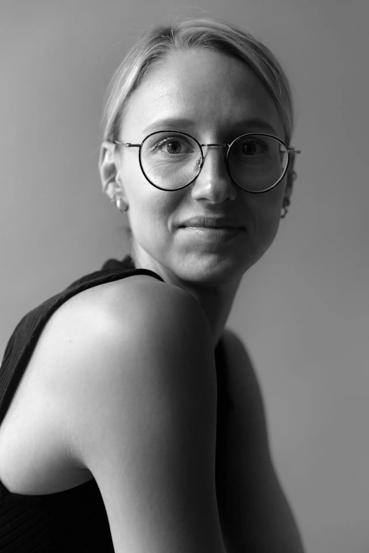 Portrait de Mathilde Caelicia portrait de Mathilde Caelicia photographe paris provence