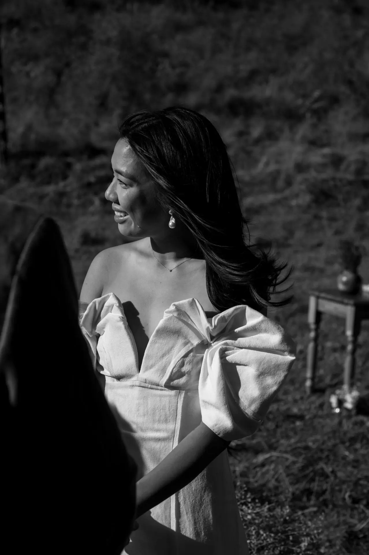 Elopment in Provence, Katryna + Maciek, France portrait d'une mariée la larme sur la joue