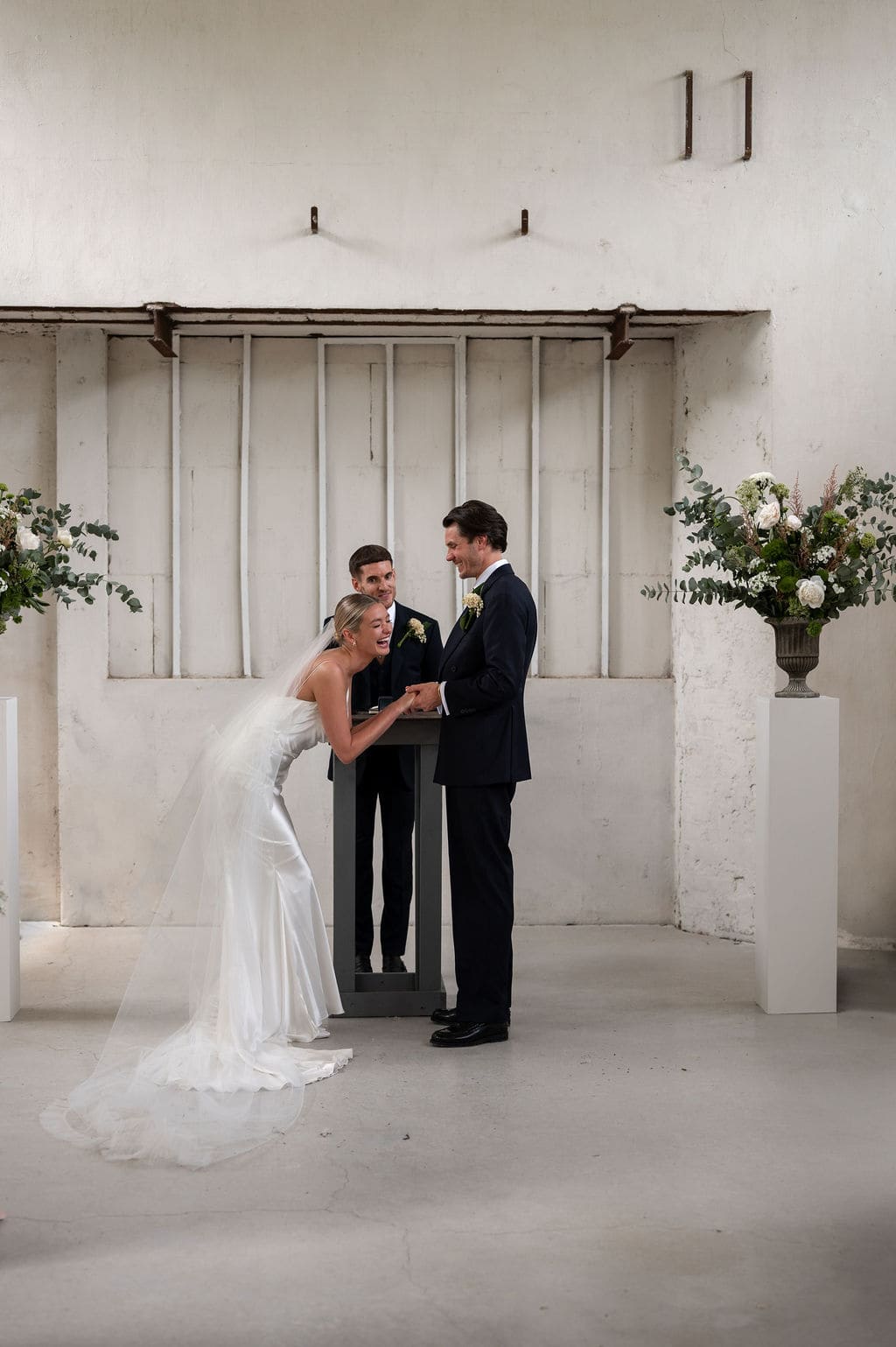 Domaine Blanche Fleur, Provence, Mai 2025 bride laughing during vows exchange