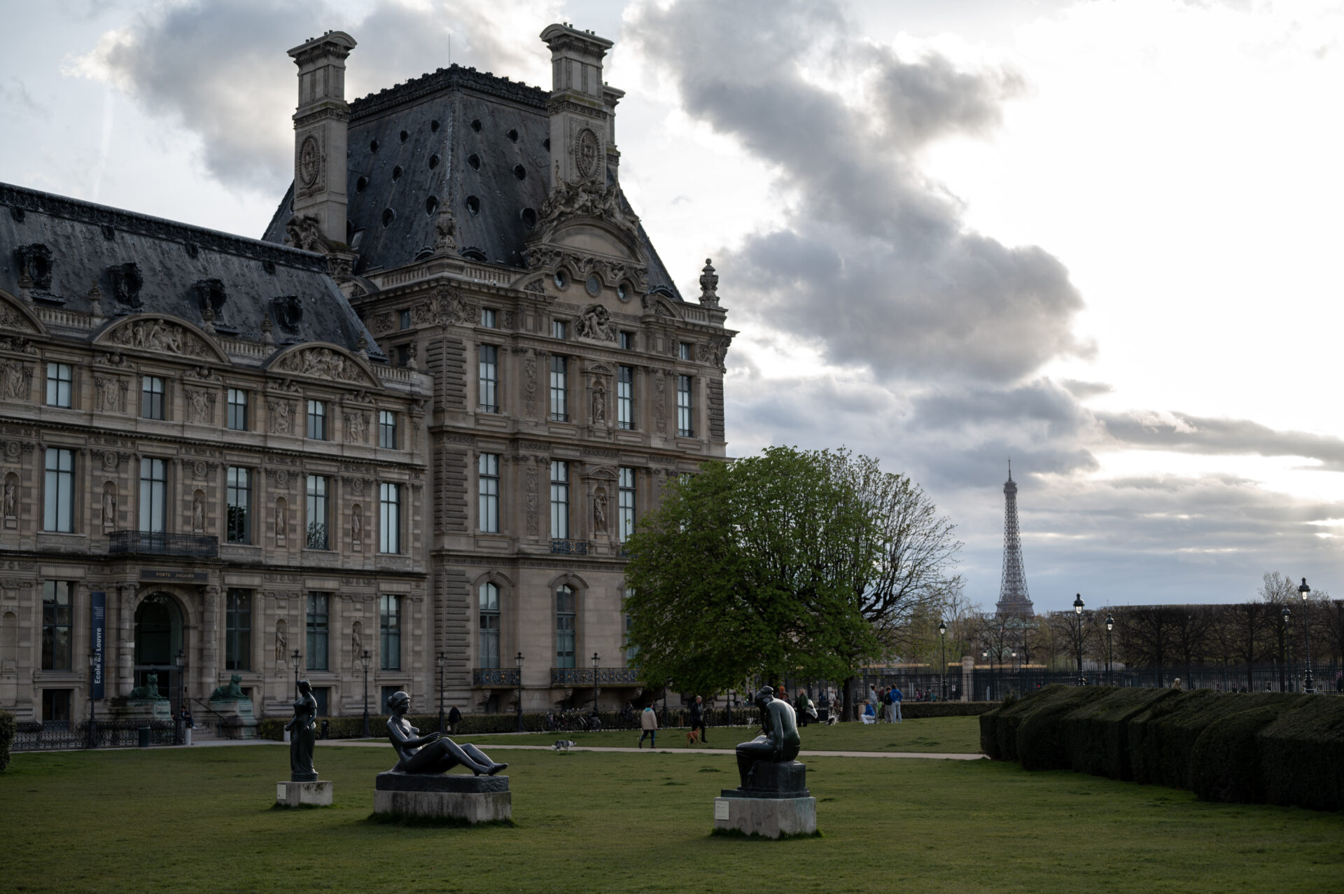 PARIS EDITION jardin des tuileries vue tour eiffel