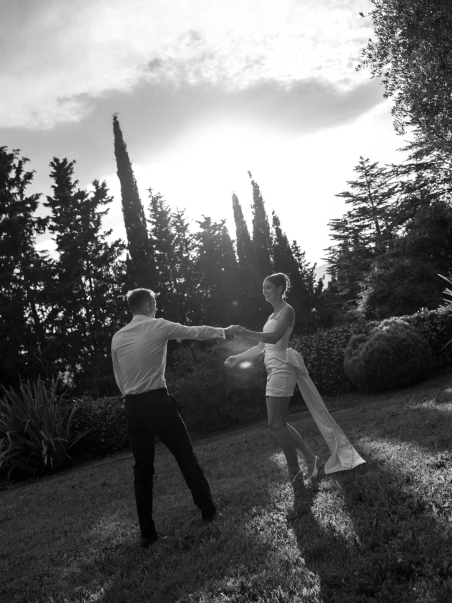 I’ll always choose the spontaneous moments, the real, the raw, the unplanned.
But sometimes … the light calls me.
So I grabbed Rachel & Nick for 30 seconds, asked them to dance, and just like that …✨

Wedding planner : @azzurra_cc_weddingsandevents
•Venue : @thefarminprovence
•Catering : @lemiseenbouche
•Florist : @dandelionsandgrace
•Photographer : @mcaelicia
•Videographer : @alexisguerrawedding
•Live band & DJ : @merry.mood.band
•Saxophonist : @sax.peter.baran
•Photobooth : @photofader.fr
•MUAH : @rishamakeup.pro
•Fabrics : @options_nice
•Bar & stall market : @creadream_events
•Lighting : @mixandlight
•Wedding dress 1 : @justinalexander
•Wedding dress 2 : @evalendel
•Accessories : @oliviaandpearl @thomassabo
•Rings : @ethicadiamonds
•Sunglasses : @ysl
•Purse : @accessorize
•Bride’s shoes 1 : @jimmychoo
•Bride’s shoes 2 : @rainbowclubuk
•Suit : @editsuits
•Groom’s shoes : @charlestyrwhitt

#intimatevows #dreamyelopement #elopementlove #franceweddingdream #lovestorycaptured #elegantwedding #timelesswedding #destinationwedding #weddingphotographer #bridetob #justmarried